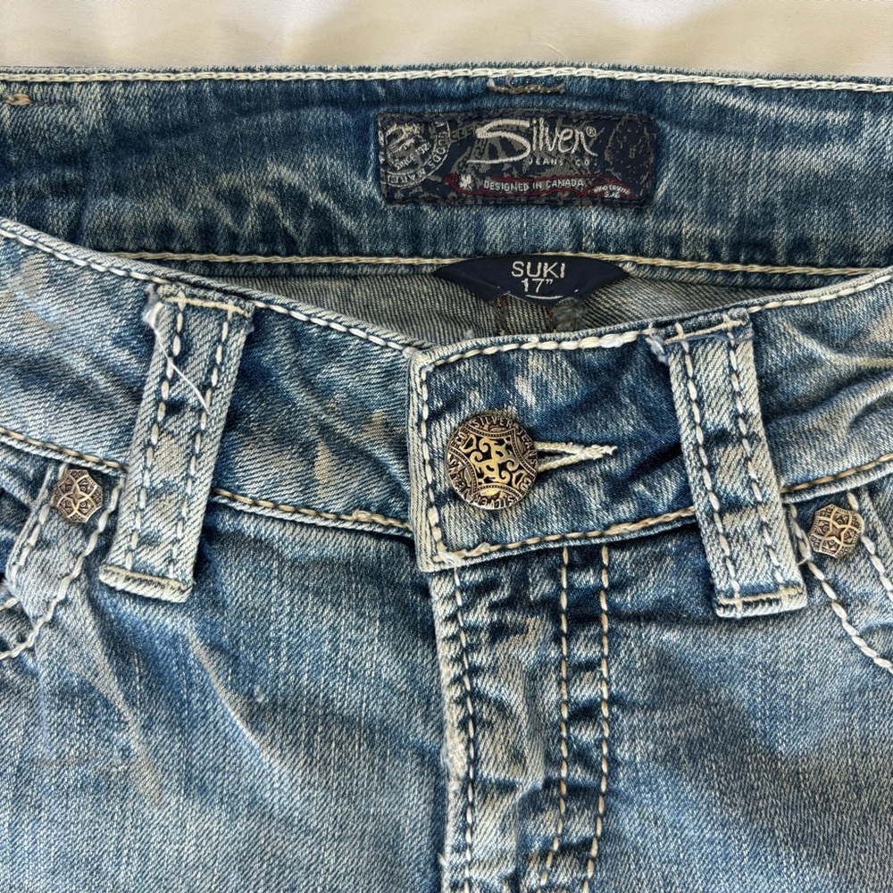 Silver Suki Washed Blue Straight Jeans with Knee Distress Fringe Hem Women’s 29 - Picture 2 of 10